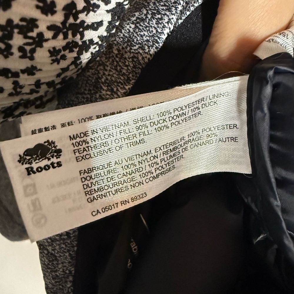 Roots Packable Duck Down Puffer Jacket Salt & Pepper size XS - Picture 8 of 10